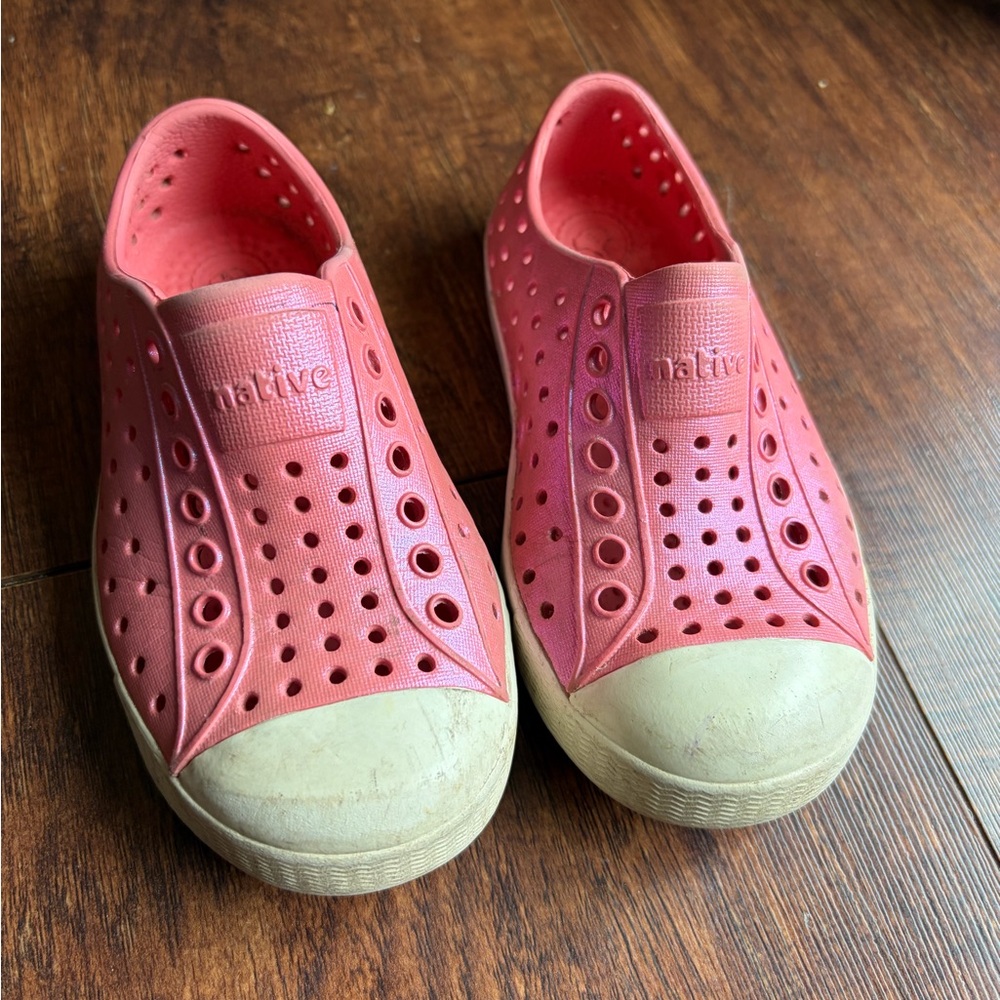 Native Kids Water Shoes Pink Coral with White Toe